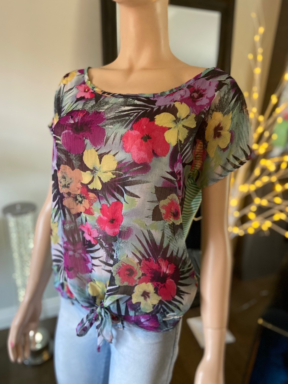 EUC: Nostalgia Y2K 2000s Seven7 Women's Floral Print Sheer Tie-Front Top S